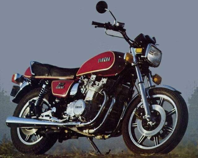 ヤマハ　DSC1100 ヤマハ（YAMAHA） ドラッグスタークラシック1100（DSC11） | DragStar